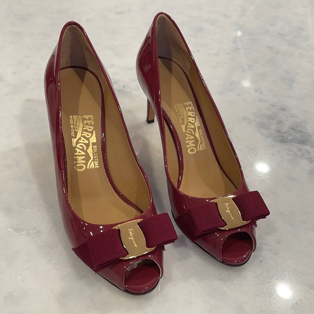 Salvatore ferragamo size 6 1/2